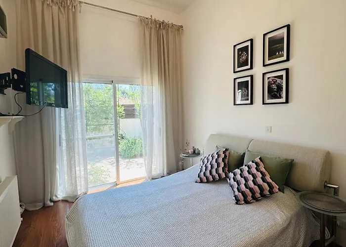 Strelitzia Lägenhet