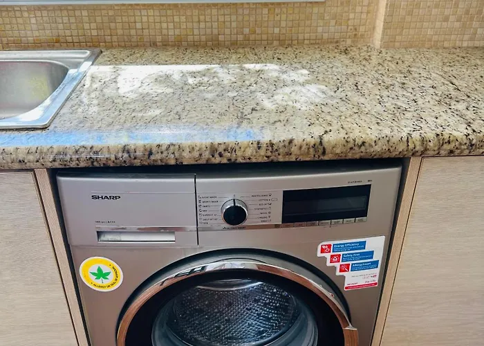 Strelitzia Lägenhet *