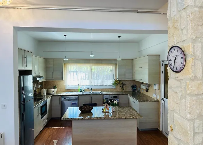 Strelitzia Lägenhet