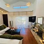 Strelitzia Appartement Latchi